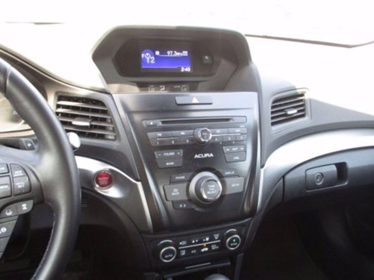 2017 Acura ILX 8-Spd AT-2