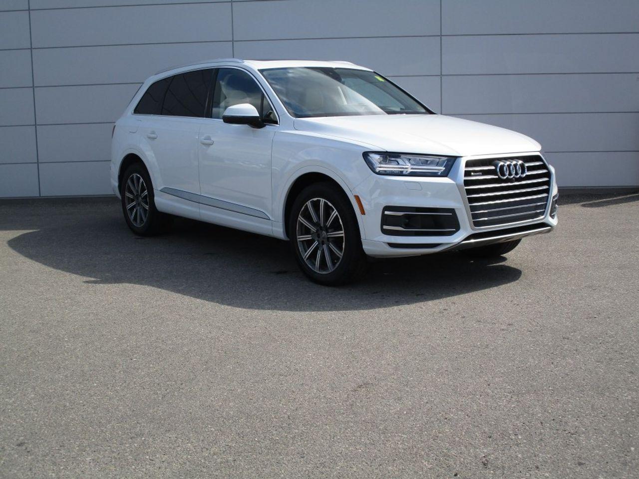 2017 Audi Q7 Technik-0