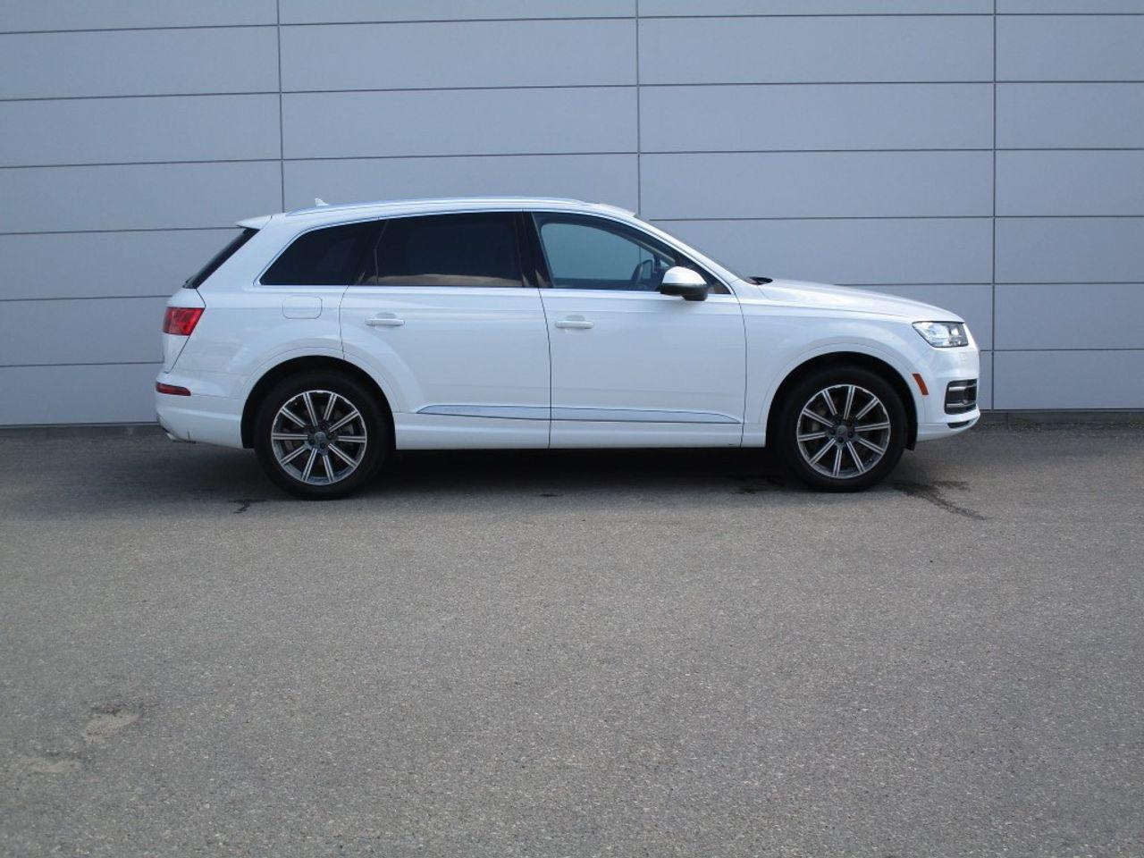 2017 Audi Q7 Technik-1