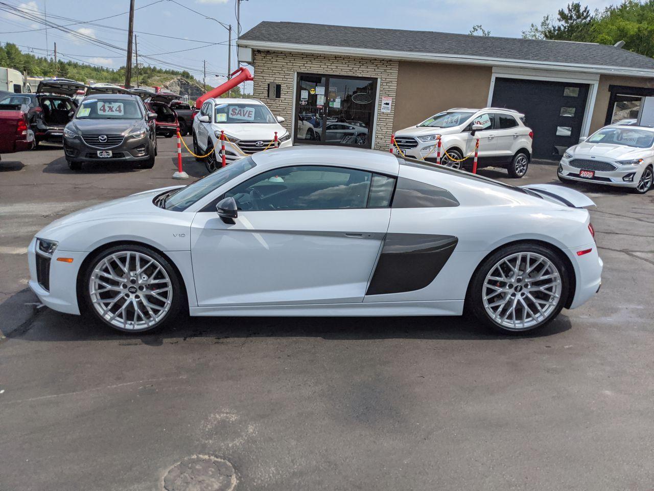 2017 Audi R8 -1