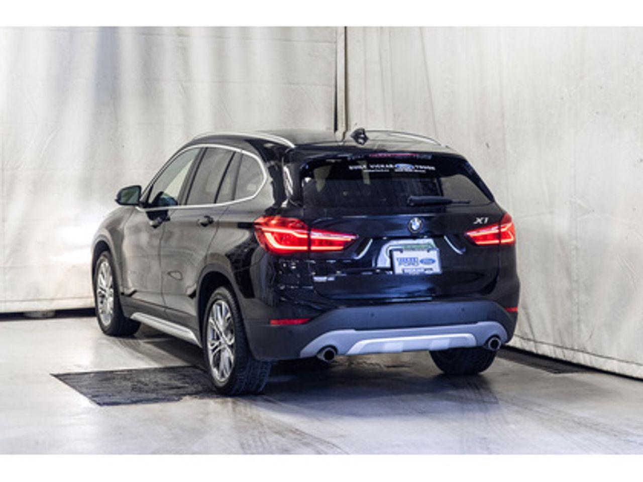 2017 BMW X1 XDrive28i-3