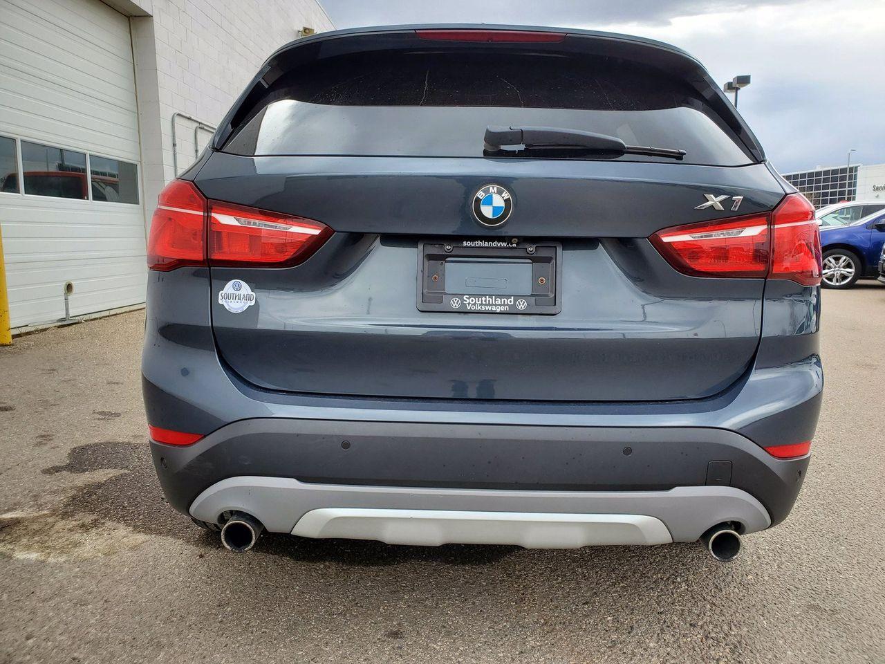 2017 BMW X1 Xdrive28i-4