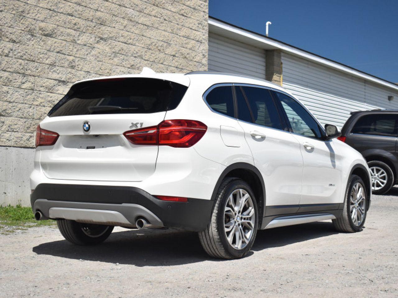2017 BMW X1 Xdrive28i-4