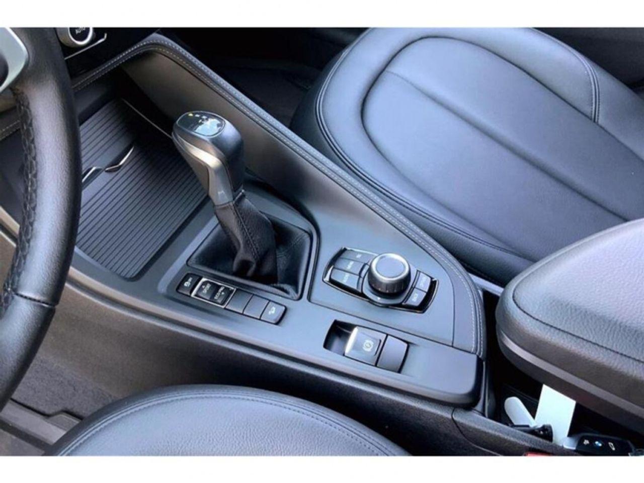 2017 BMW X1 Xdrive28i-4