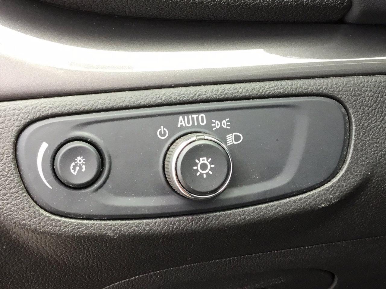 2017 Buick Encore Preferred-2
