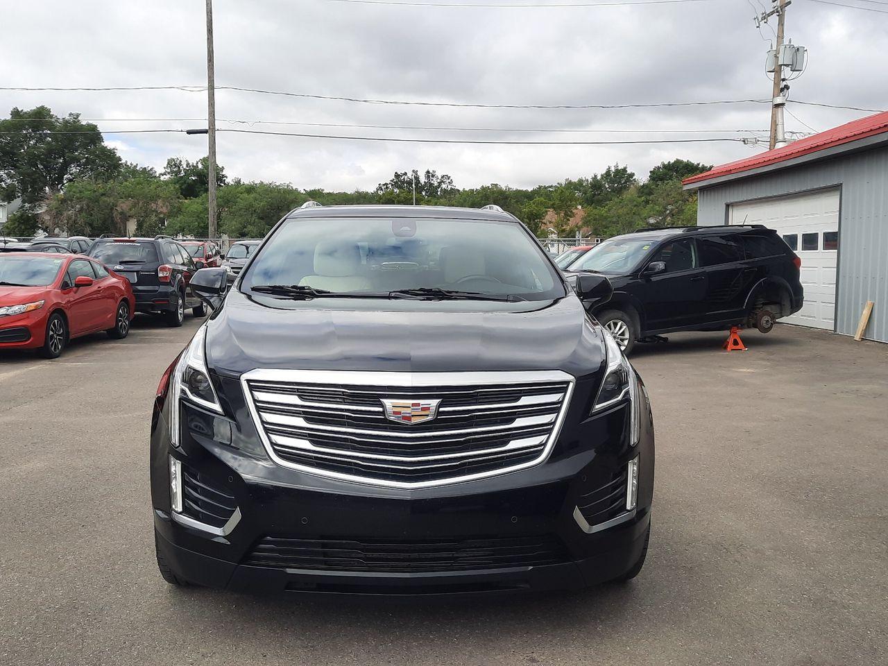 2017 Cadillac XT5 Luxury-2
