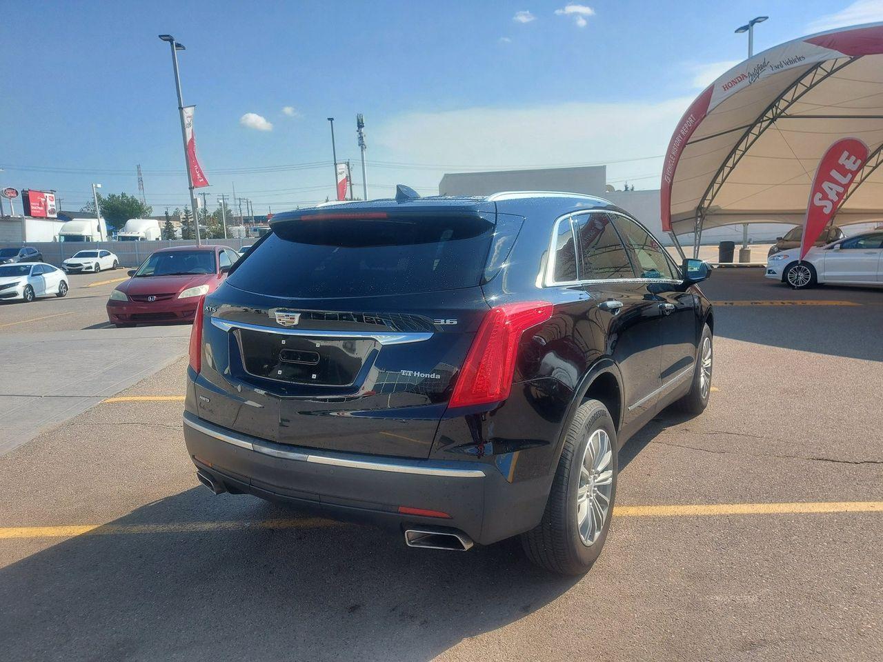 2017 Cadillac XT5 Luxury-2