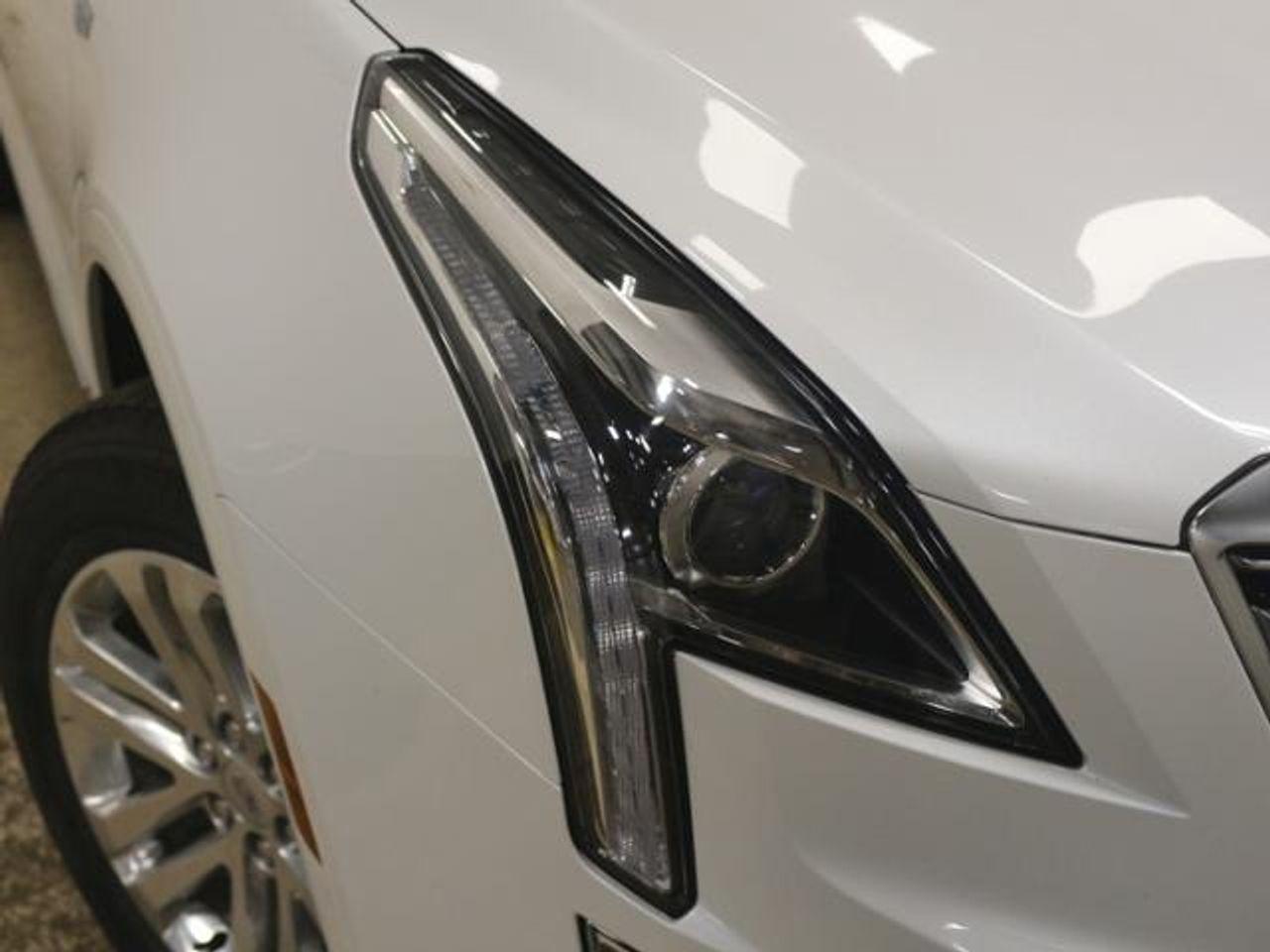 2017 Cadillac XT5 Luxury-2