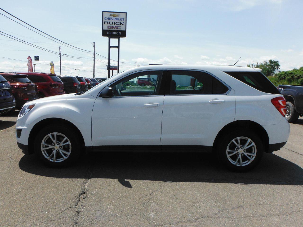 2017 Chevrolet Equinox LS-4