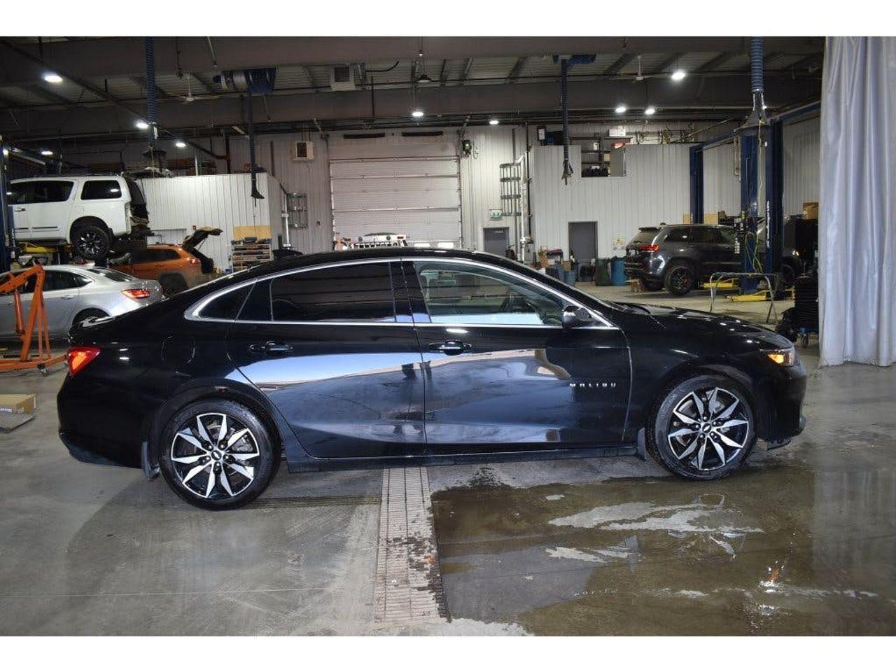 2017 Chevrolet Malibu LT-2