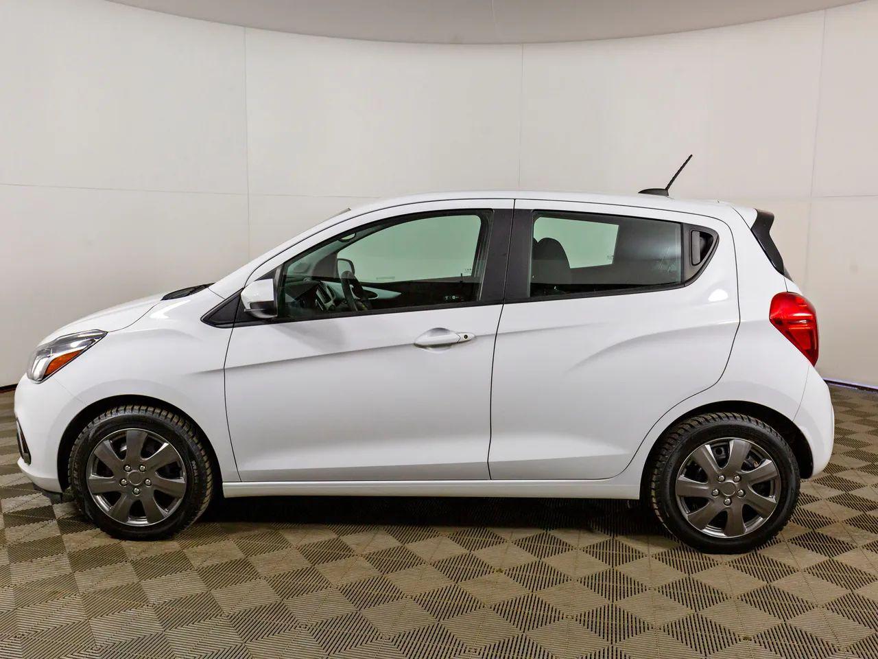 2017 Chevrolet Spark 1LT-4