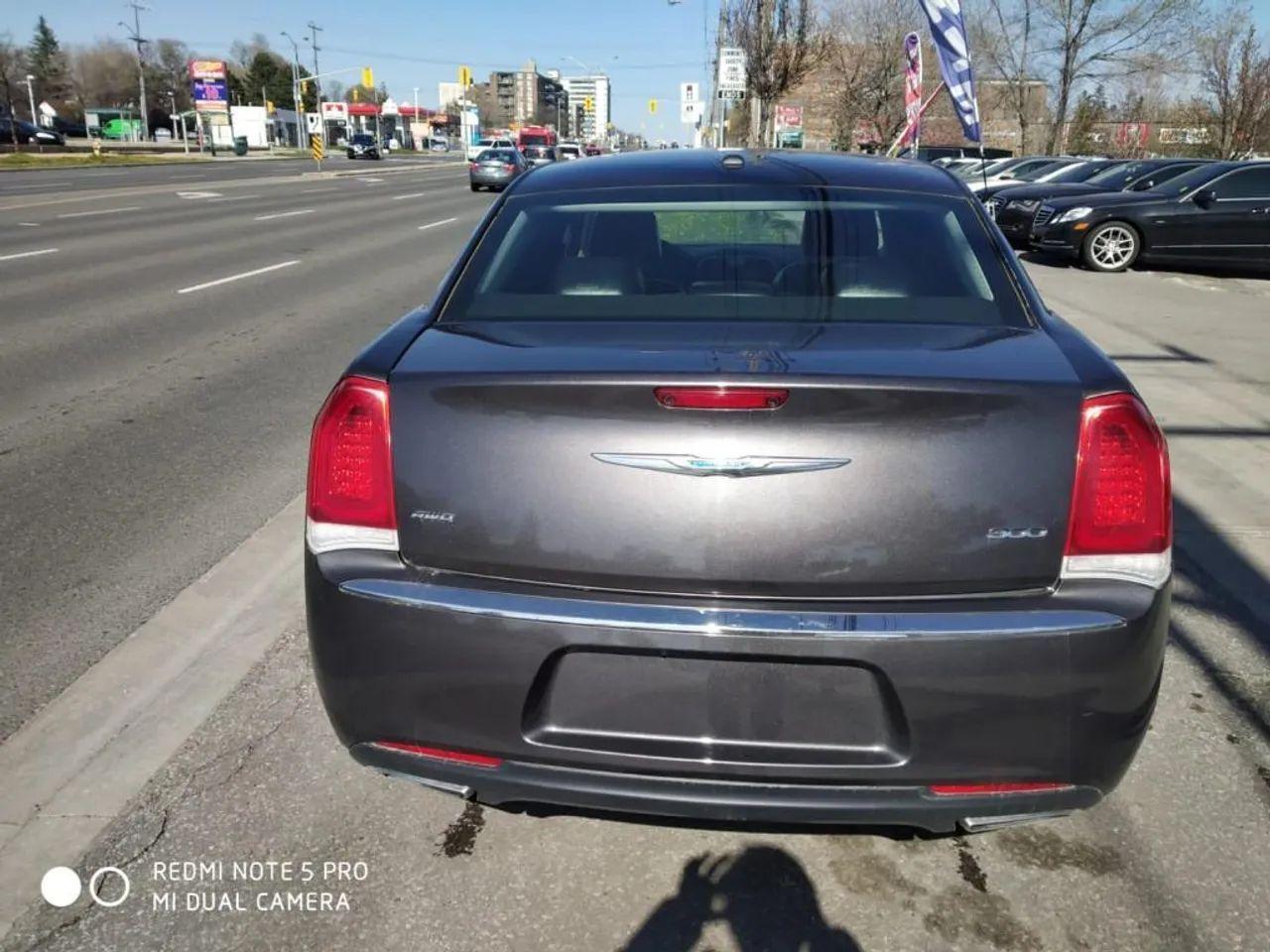 2017 Chrysler 300 Limited-3