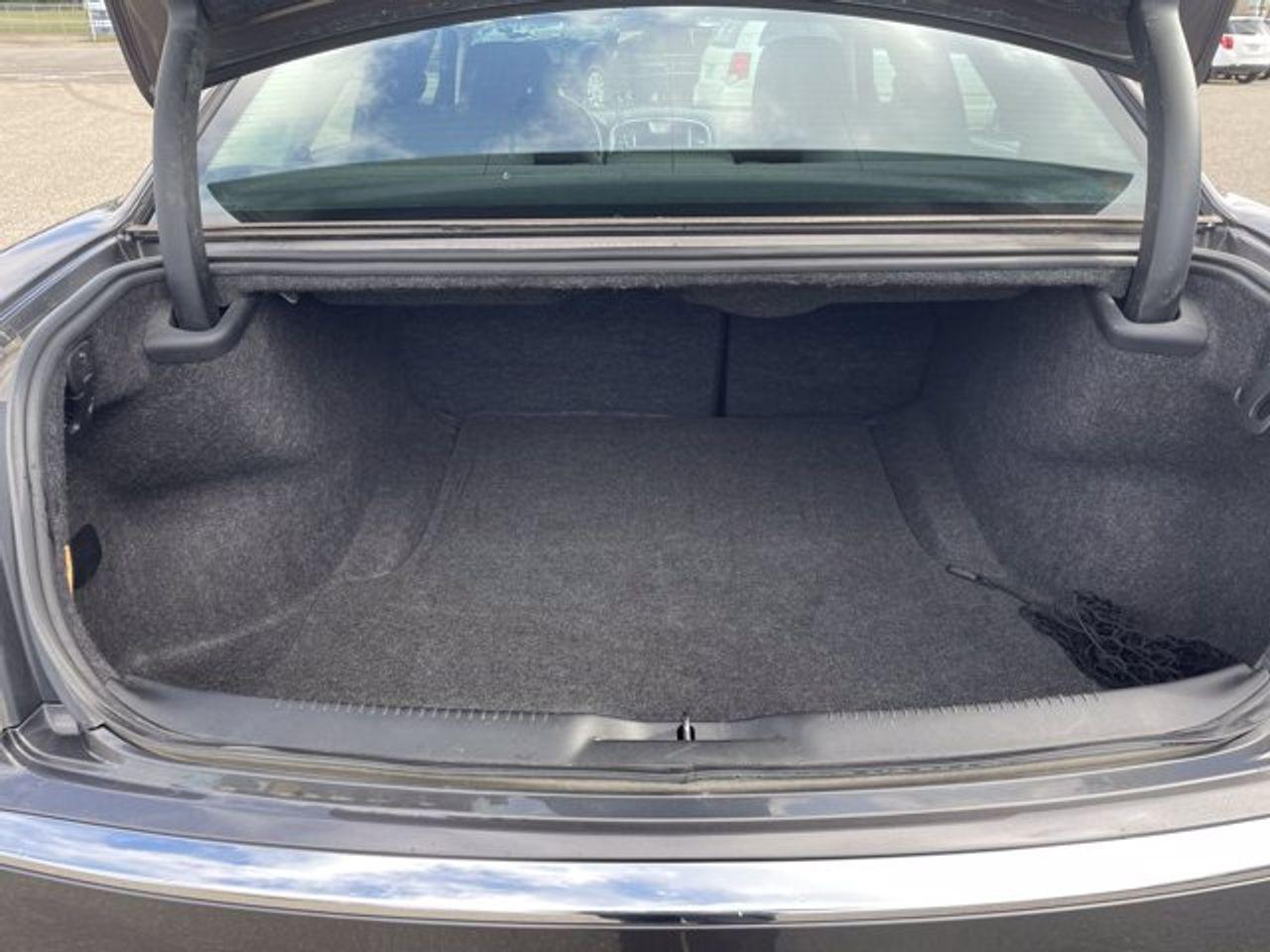 2017 Chrysler 300 Limited-4