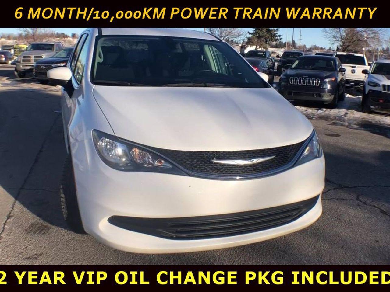 2017 Chrysler Pacifica LX-2