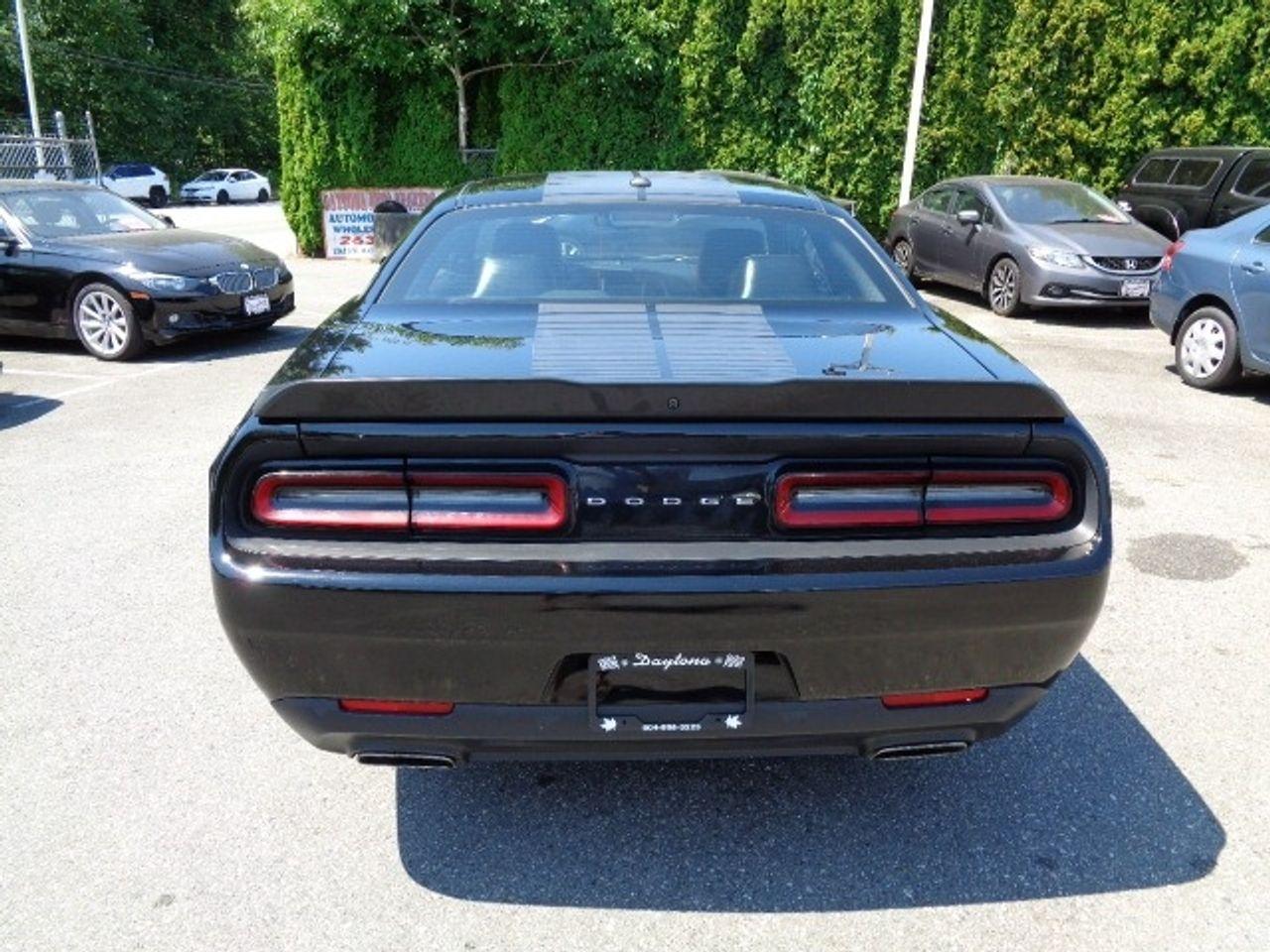 2017 Dodge Challenger SXT-3
