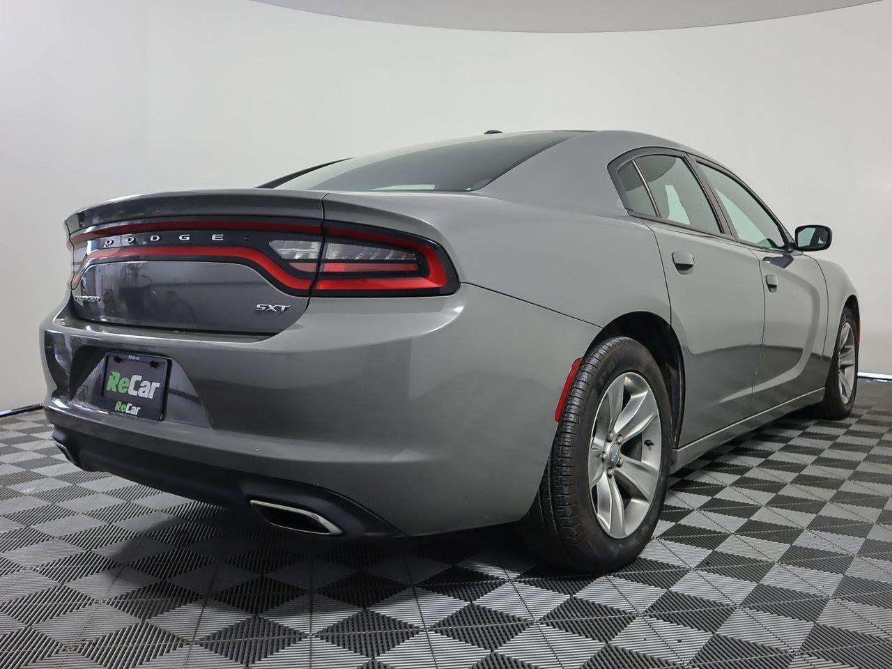 2017 Dodge Charger SXT-4