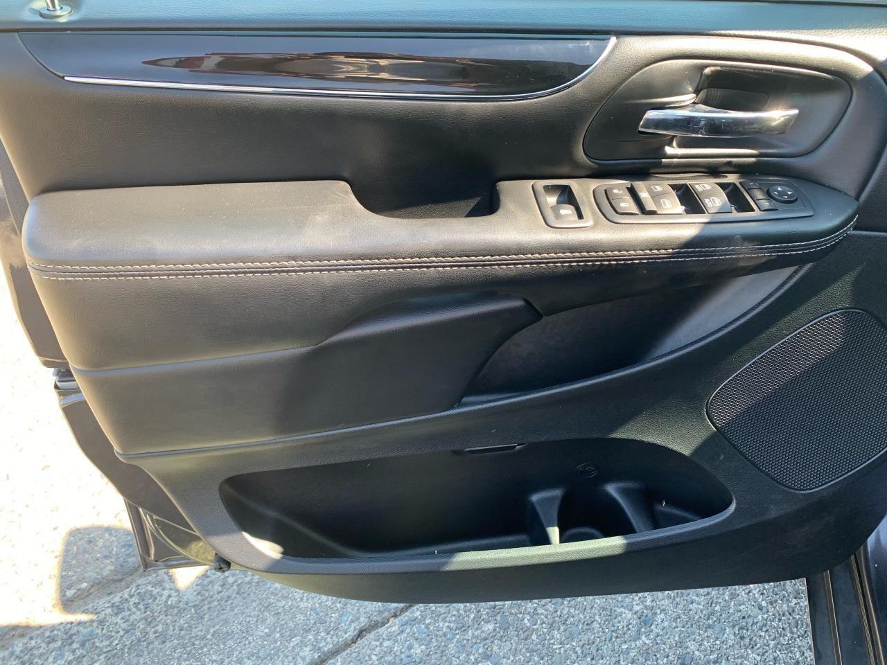 2017 Dodge Grand Caravan SE-3