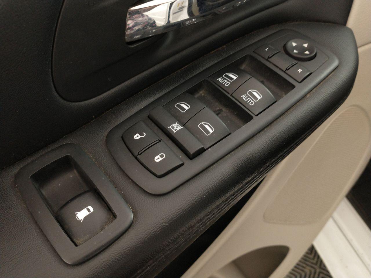 2017 Dodge Grand Caravan -4