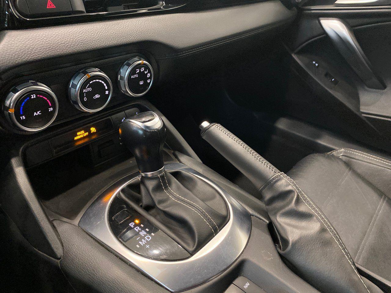 2017 FIAT 124 Spider Lusso-4