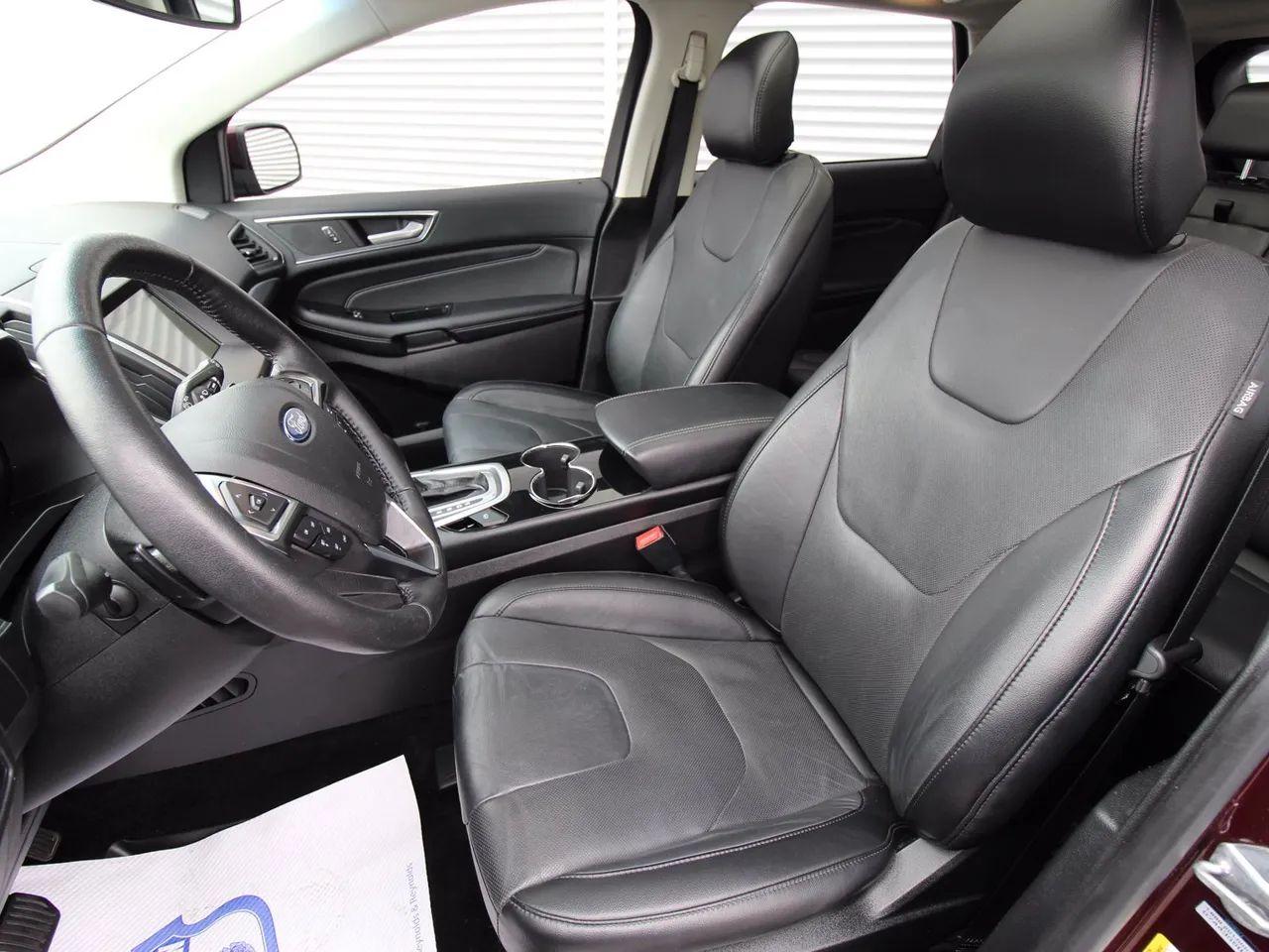2017 Ford Edge Titanium-3