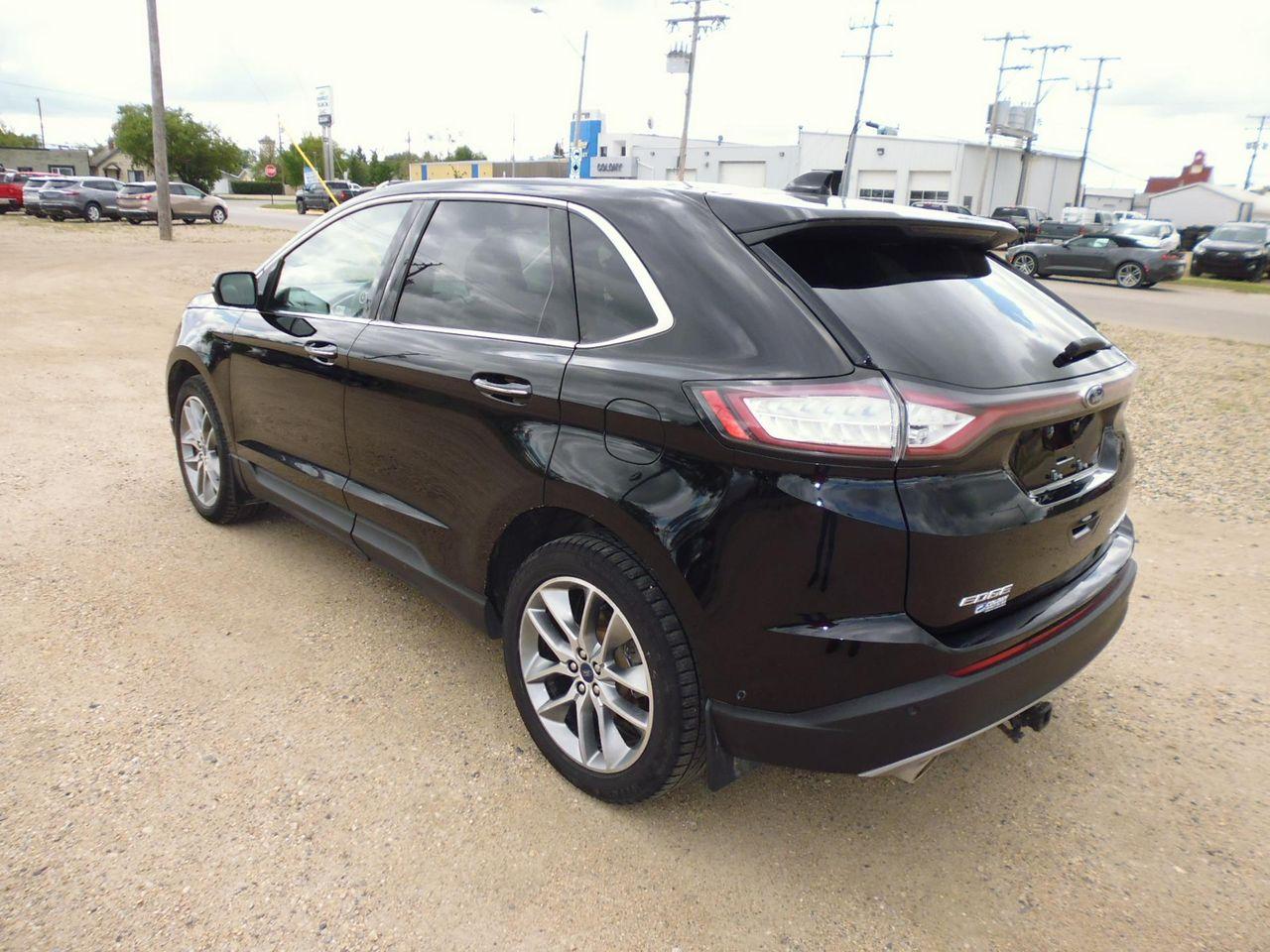 2017 Ford Edge Titanium-3