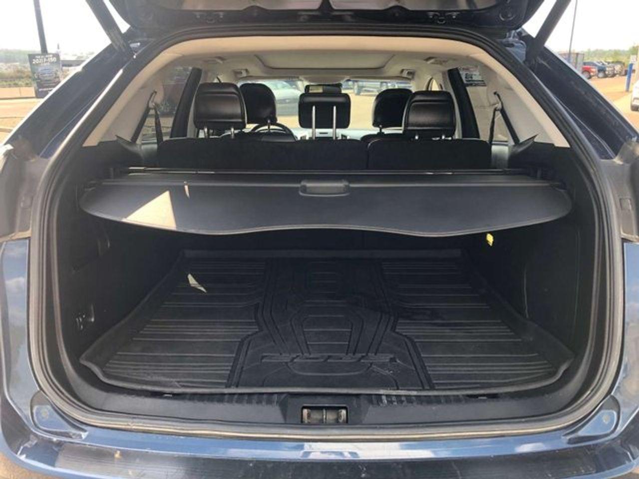2017 Ford Edge Titanium-4
