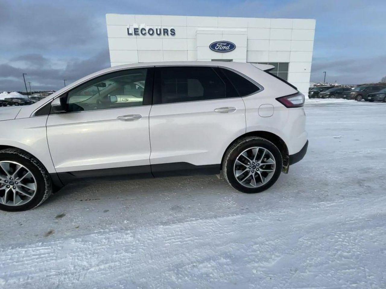 2017 Ford Edge Titanium-4