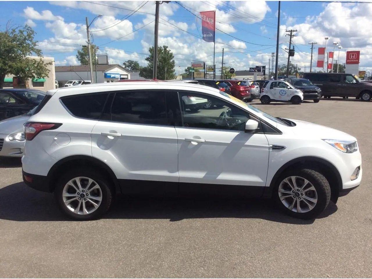 2017 Ford Escape SE-3