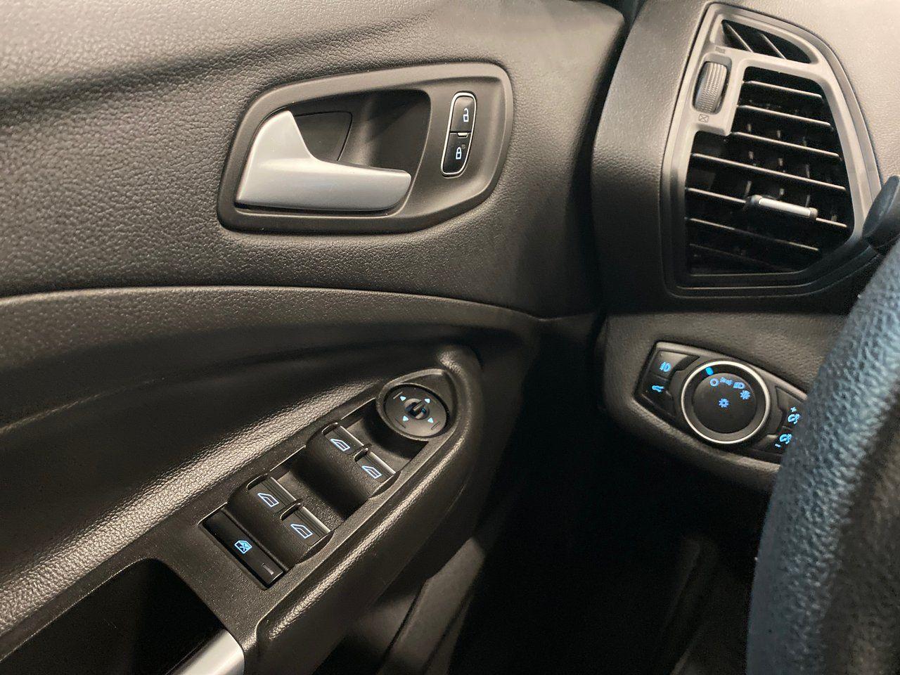 2017 Ford Escape SE-3