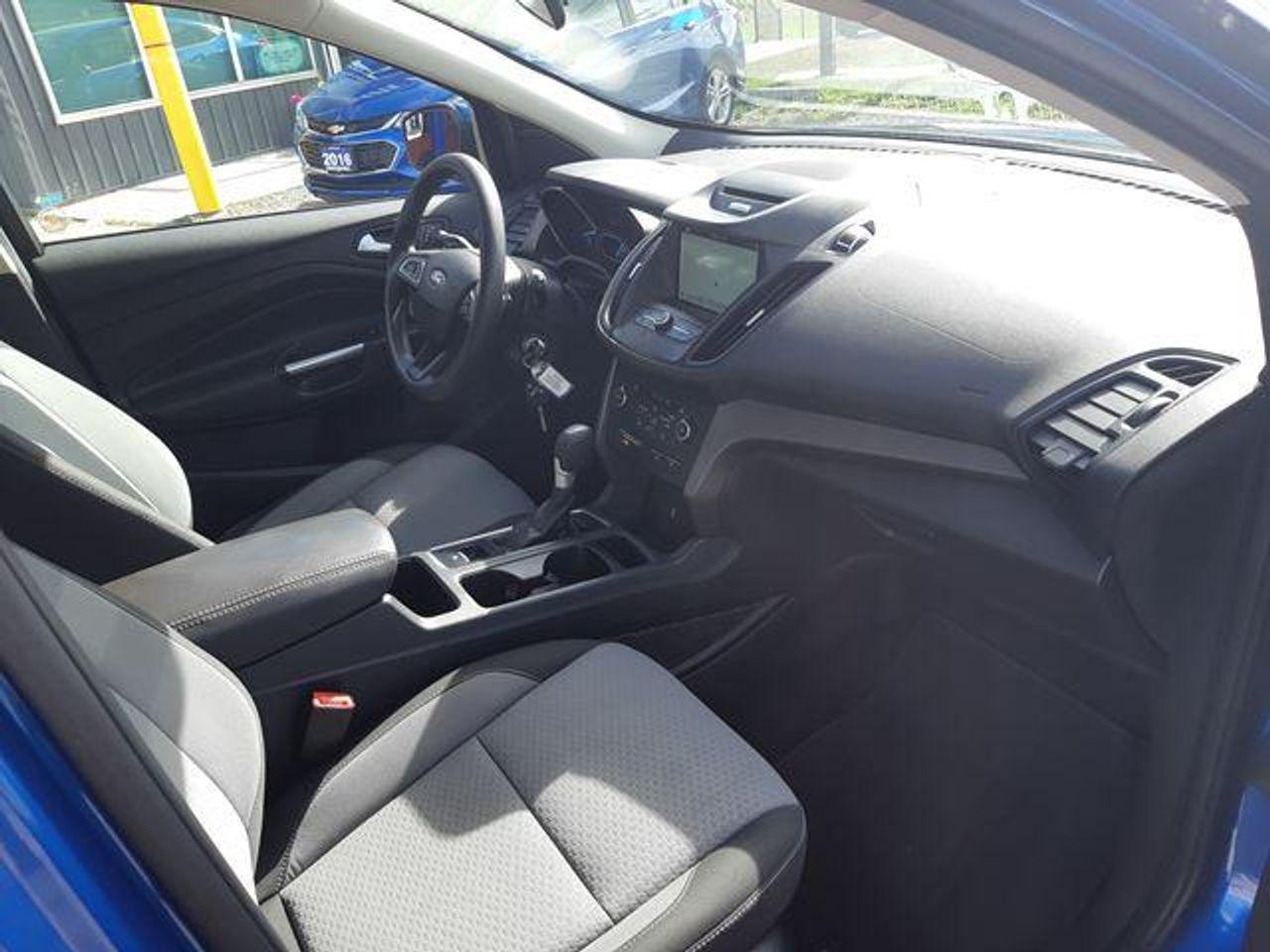 2017 Ford Escape SE-3