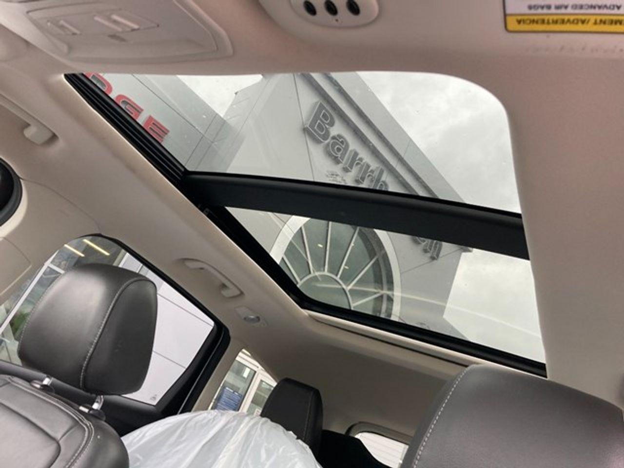 2017 Ford Escape Titanium FX4-4