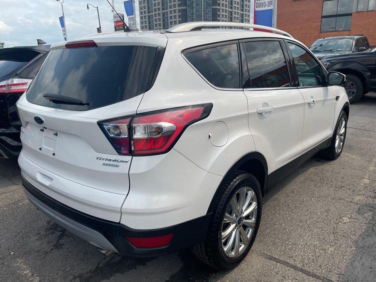 2017 Ford Escape Titanium-4