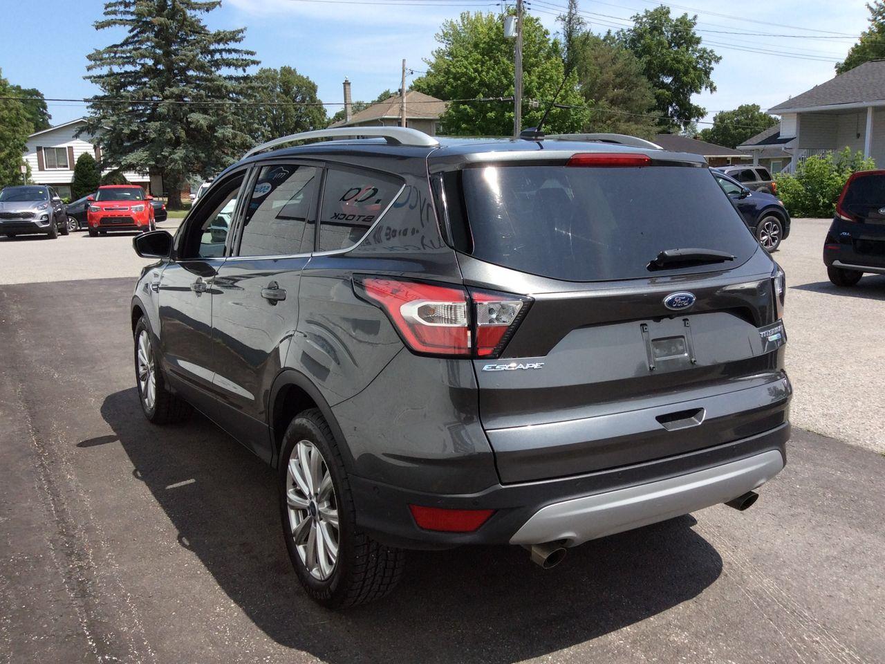 2017 Ford Escape Titanium-4