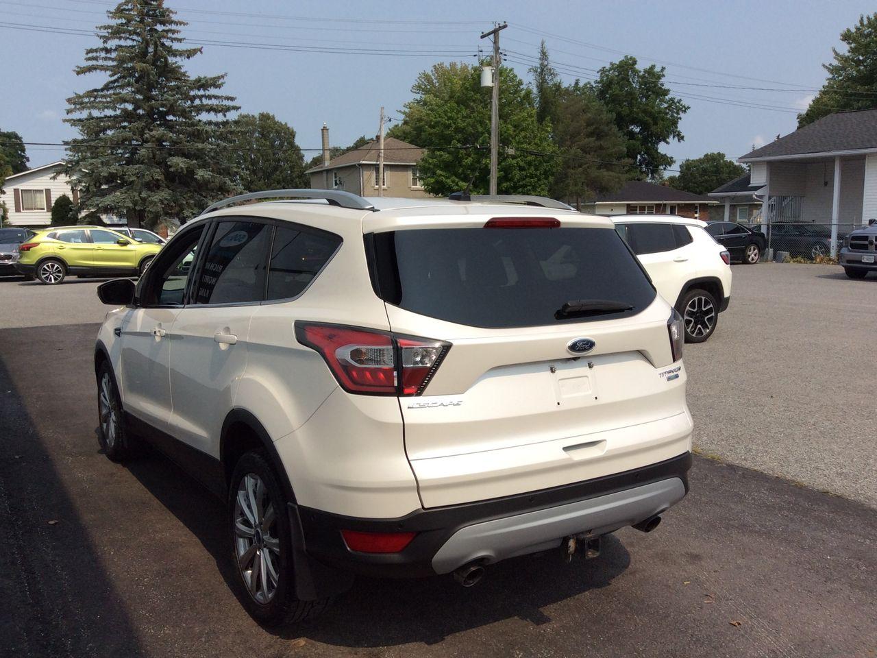 2017 Ford Escape Titanium-4