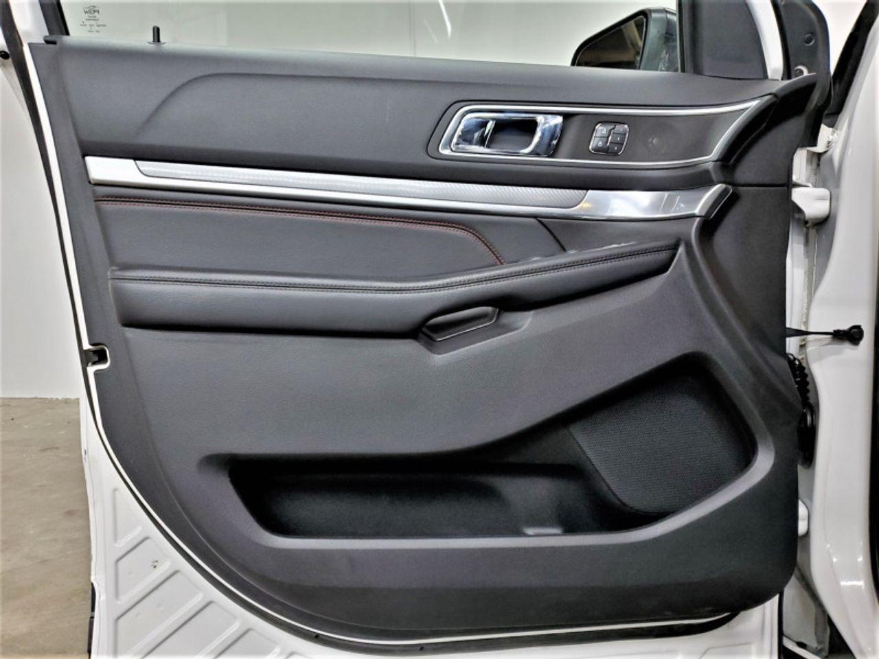 2017 Ford Explorer Sport-3