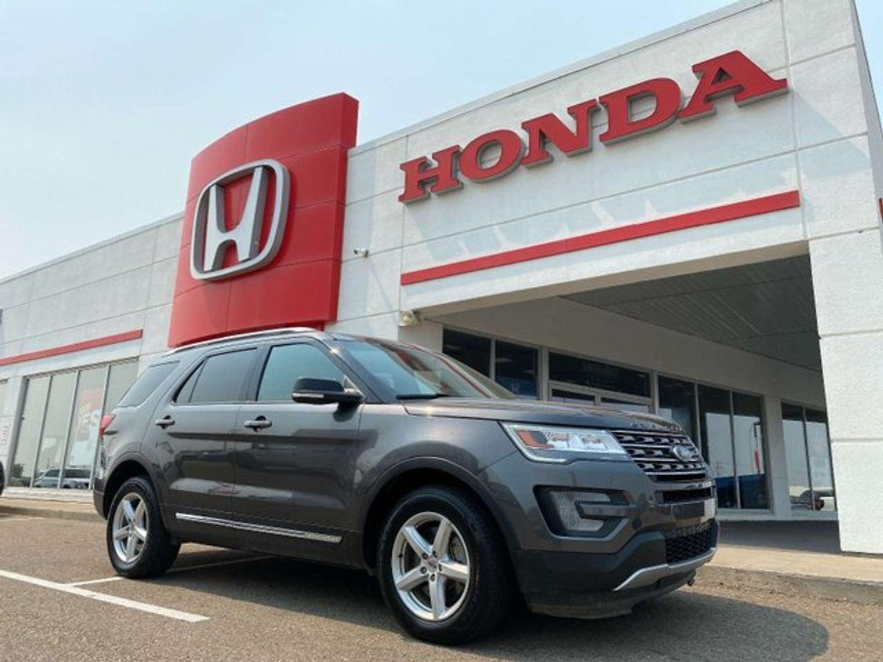 2017 Ford Explorer XLT-0