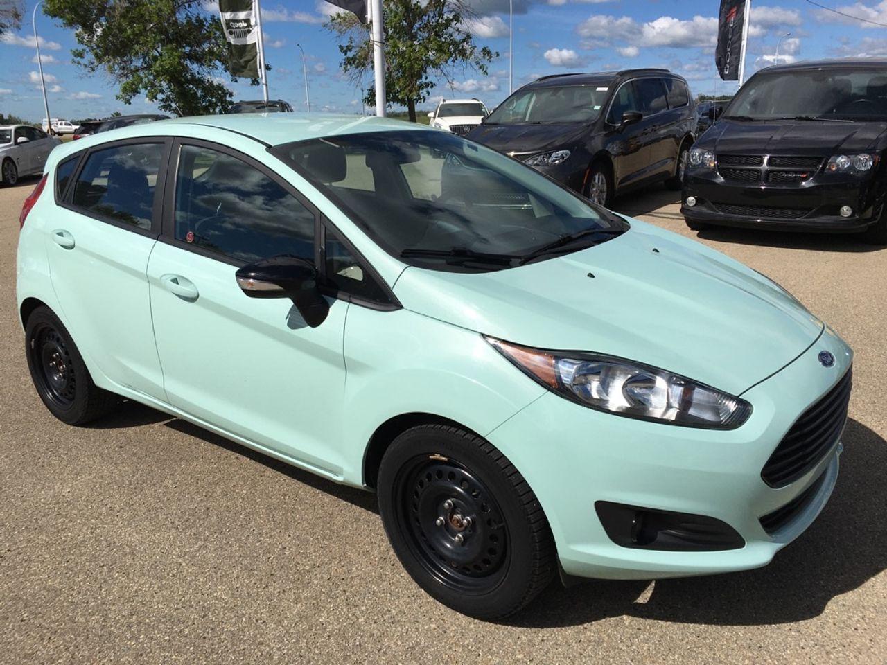2017 Ford Fiesta SE-2