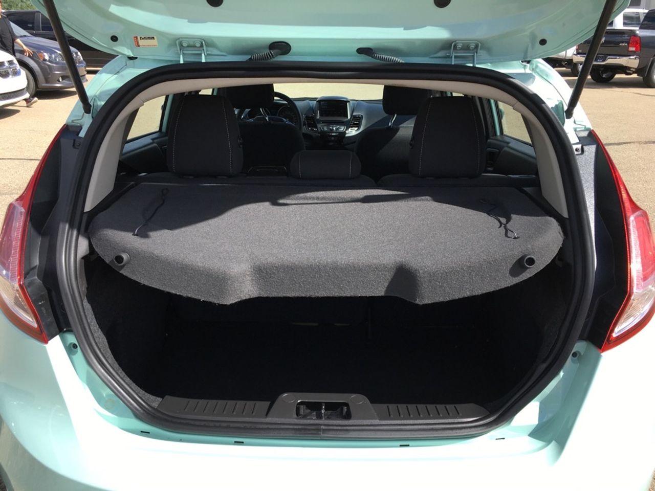 2017 Ford Fiesta SE-4