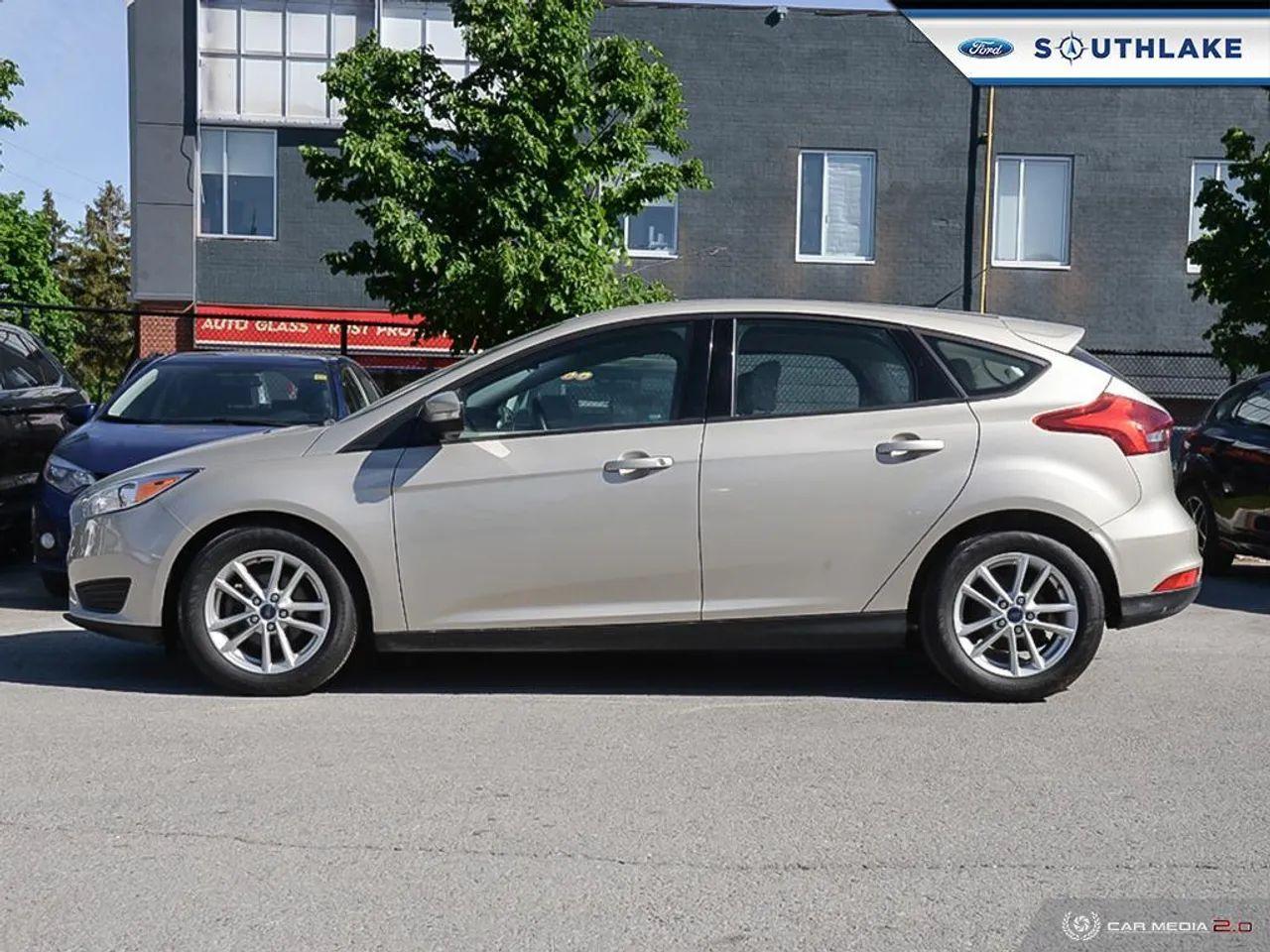 2017 Ford Focus SE-2