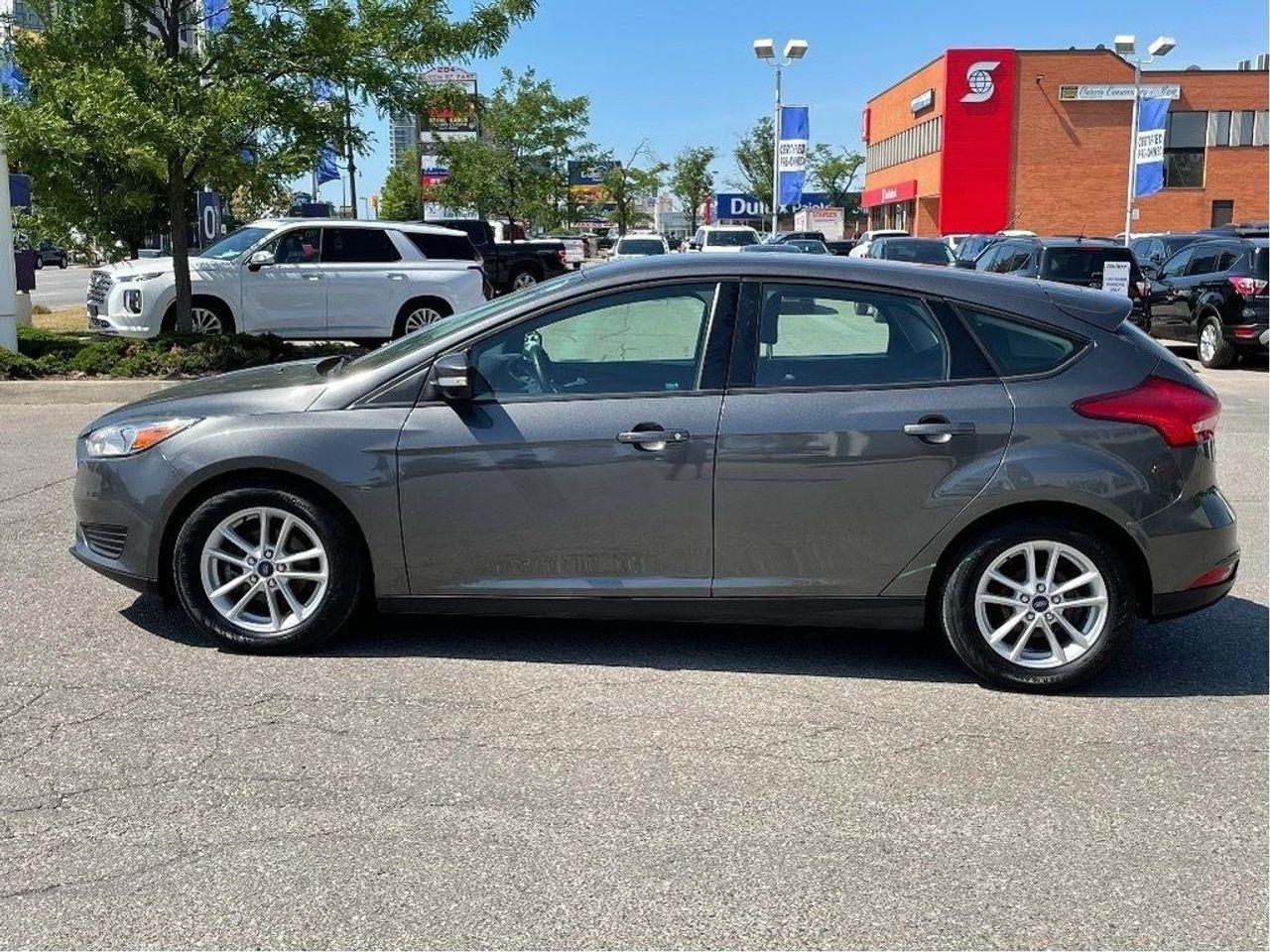 2017 Ford Focus SE-3
