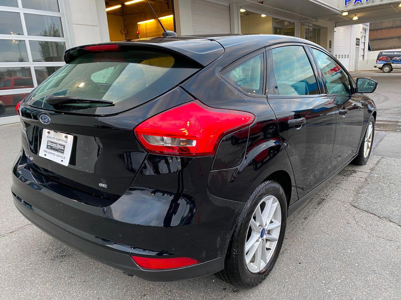 2017 Ford Focus SE-4