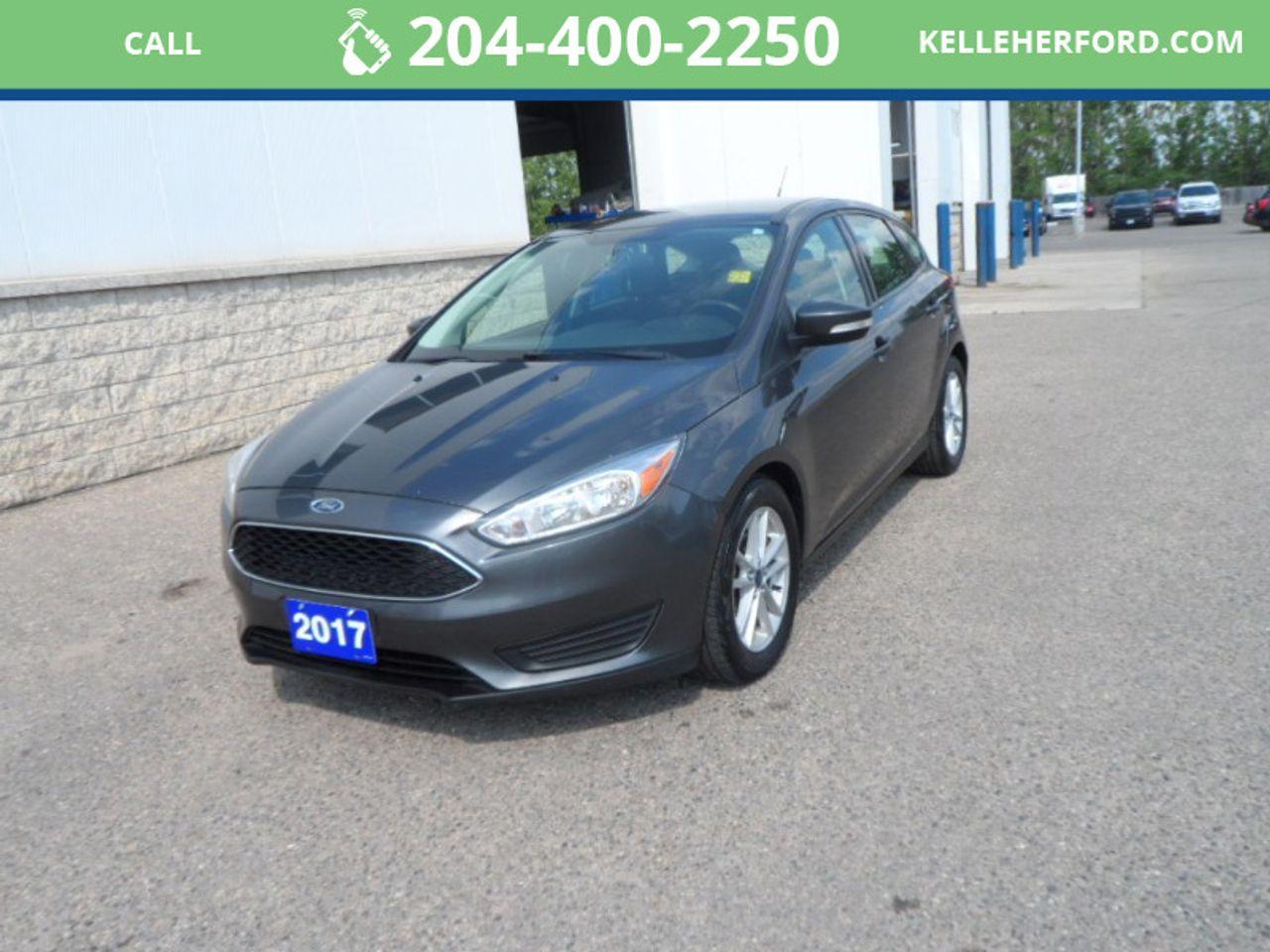 2017 Ford Focus SE-2