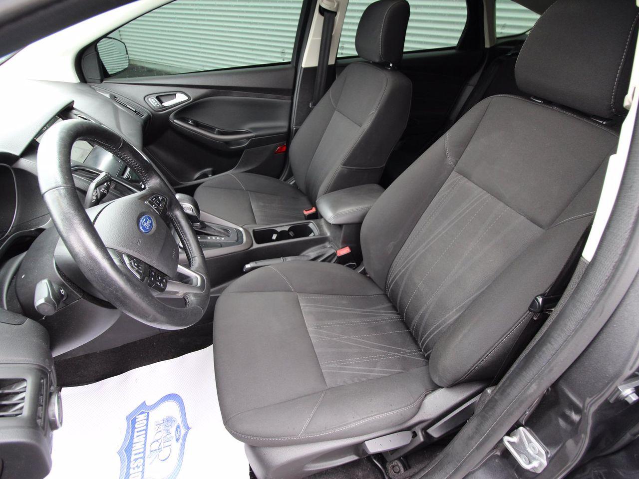 2017 Ford Focus SEL-2
