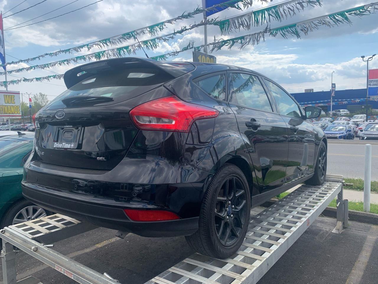 2017 Ford Focus SEL-3
