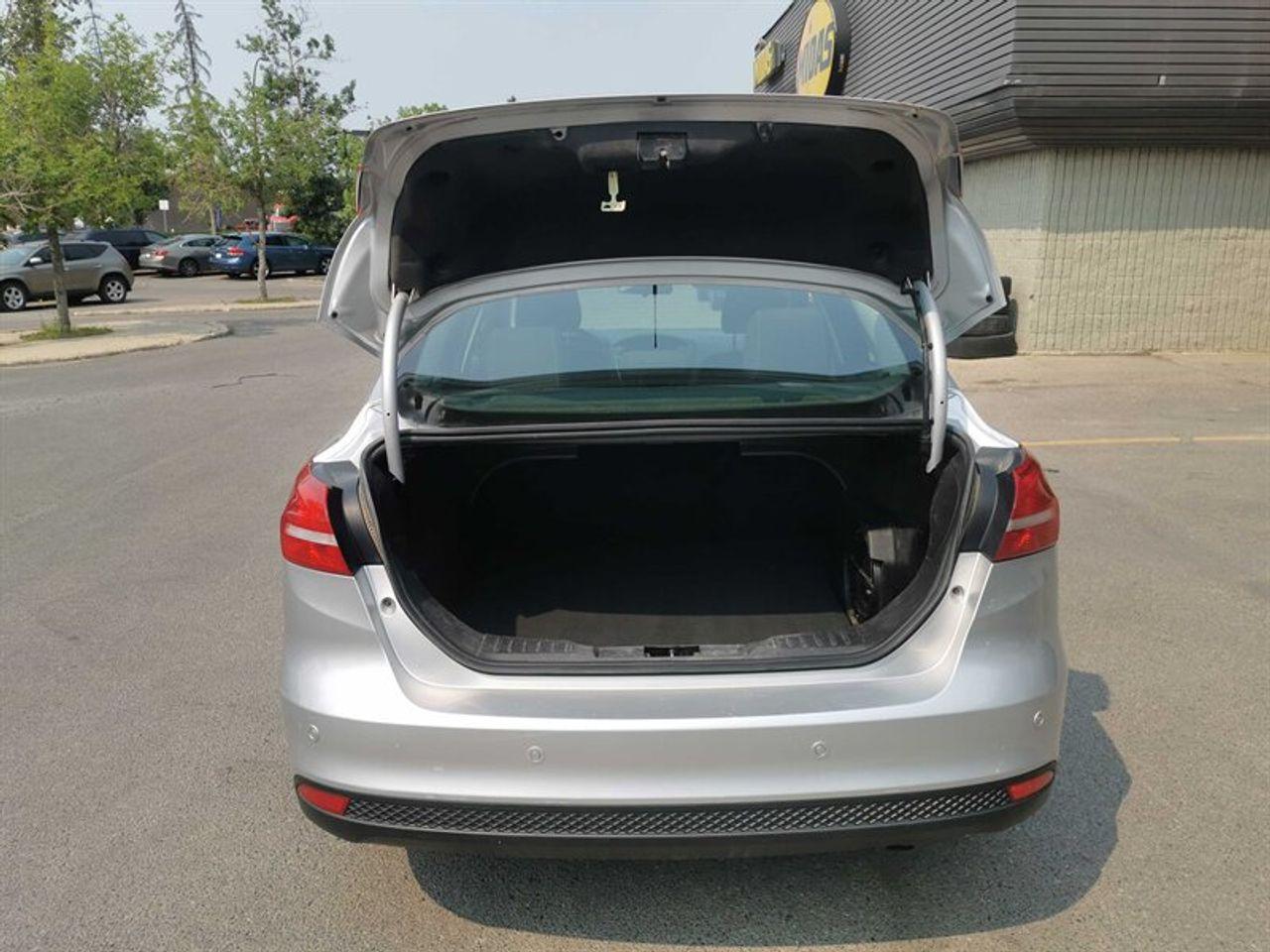 2017 Ford Focus SEL-4