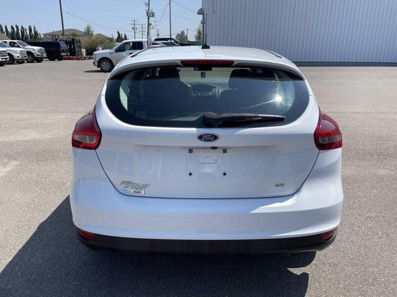 2017 Ford Focus SE-4