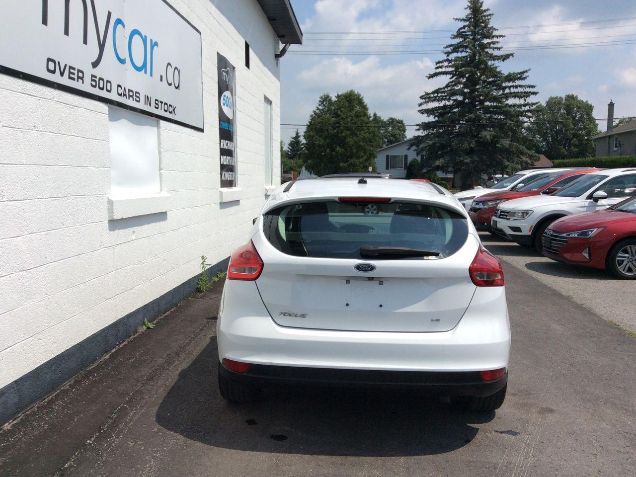 2017 Ford Focus SE-3