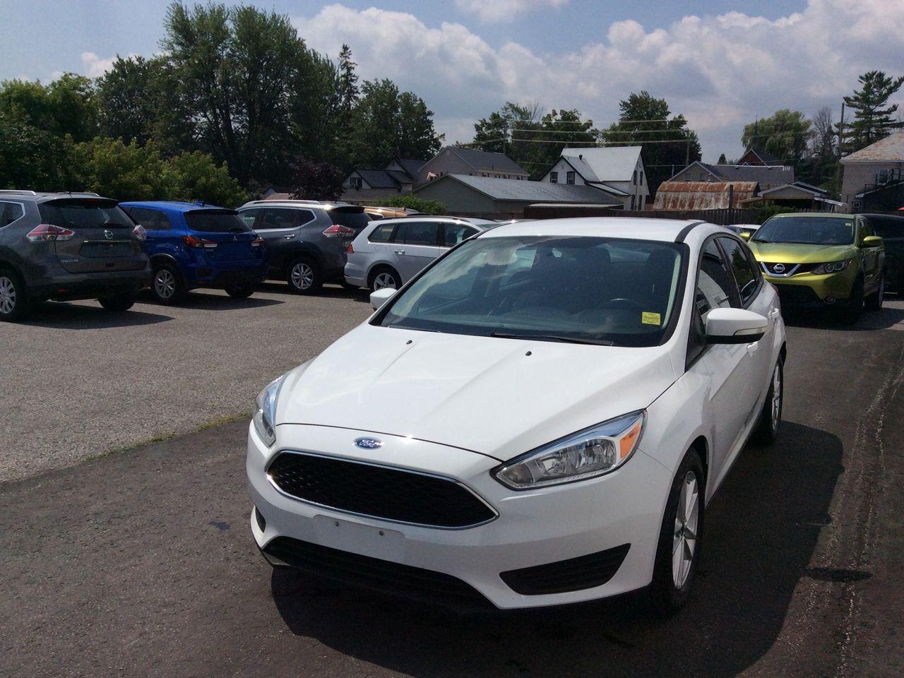 2017 Ford Focus SE-4