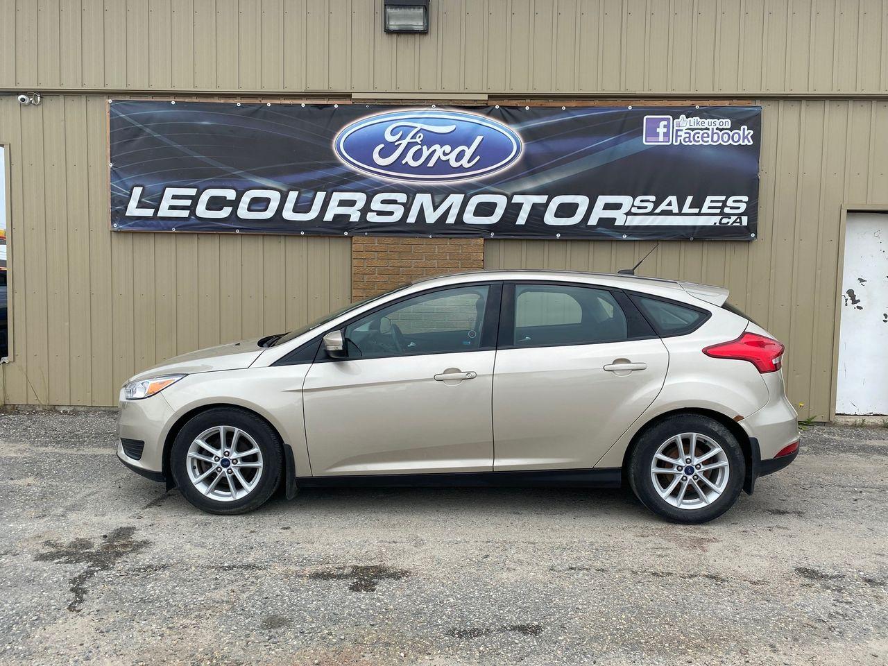 2017 Ford Focus SE-2