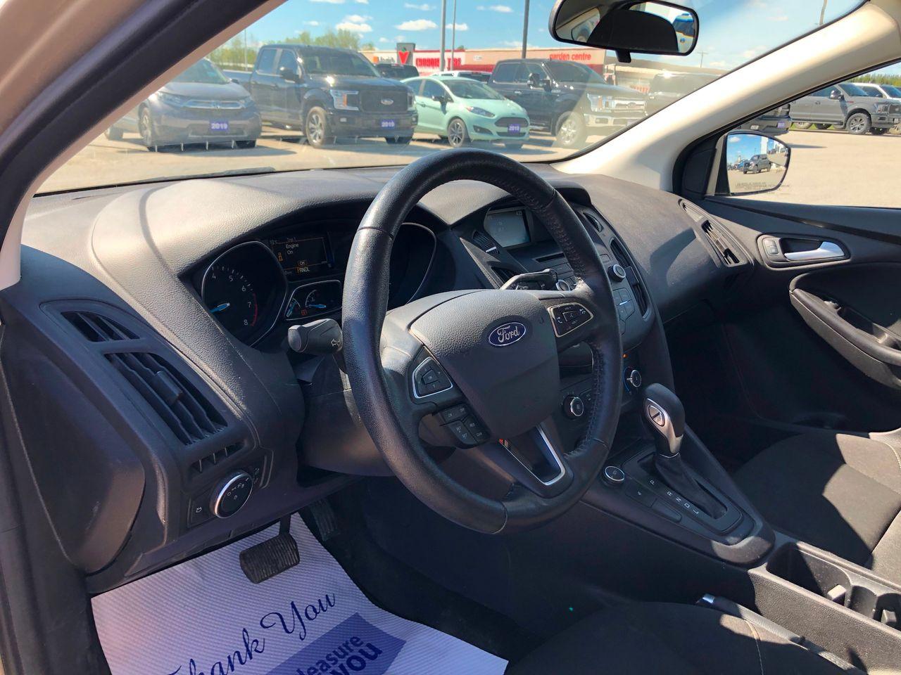 2017 Ford Focus SE-4